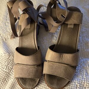 Sorel Ankle Tie Sandals